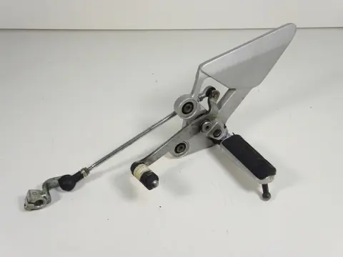 LINKER SCHETSPLAAT Yamaha FZ6 2004 - 2007