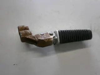 Suzuki GS1150EG Voetstep rechts voor 43530-00A00 & 43501-31300