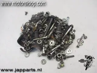 Suzuki GS400 Diverse bevestigingsmaterialen
