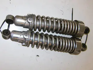 Suzuki GS450L Schokbrekers 62100-44910