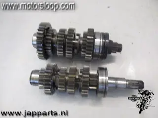 Suzuki GS450L Versnellingsbak compleet
