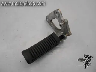 Suzuki GS500(BK1111) Voetstep met houder links voor
