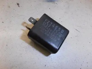 Suzuki GSX-R750 Knipperrelais 27A00