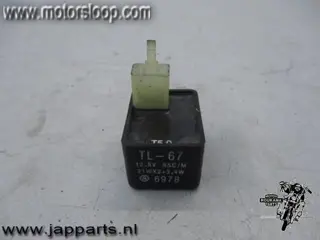 Suzuki GS500E Knipperrelais