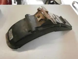 Suzuki GS550E Achterspatbord 63113-34500