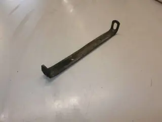 Suzuki GS550D Beugel achterspartbord