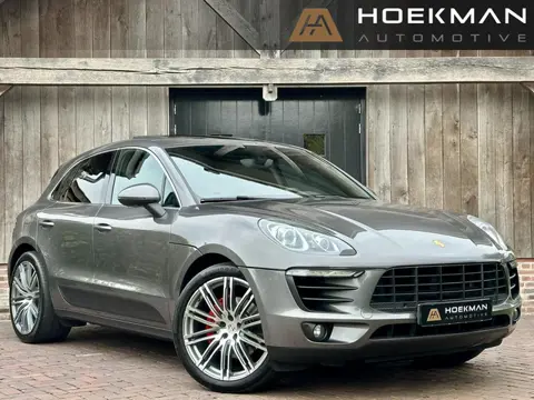Porsche Macan 3.0 S Automaat | Leer, Panoramadak, Luchtvering, Trekhaak, Stoelverwarming V+A, PDC, N