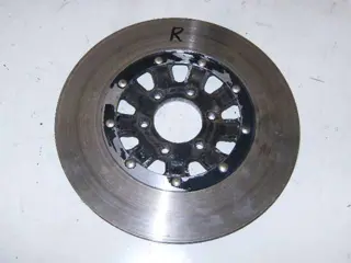 Suzuki GS550D Remschijf Rechts Voor