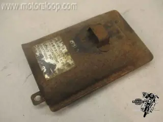 Suzuki GS550E Luchtfilterdeksel