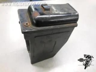 Suzuki GS550E Luchtfilterhuis