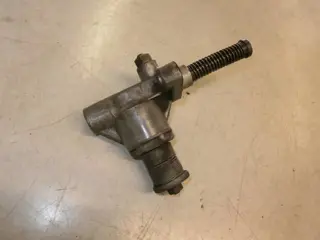 Suzuki GS550E Nokkenas kettingspanner 12830-47000