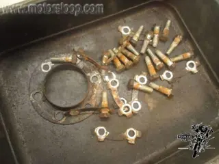 Suzuki GS550E Remschijf bouten