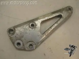 Suzuki GS550E Voetstepbeugel links