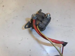 Suzuki GS550L Startrelais 31800-37020