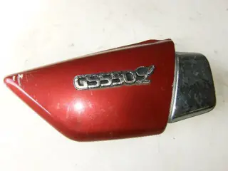 Suzuki GS550L Zijkap rechts rood met embleem