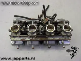 Suzuki GS550M Carburateurs