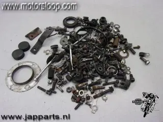 Suzuki GS550M Diverse bevestigingsmaterialen