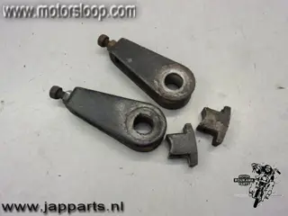 Suzuki GS550M Kettingspanners
