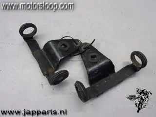 Suzuki GS550M Koplamphouders