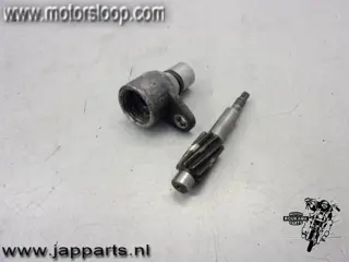 Suzuki GS550M Toerenteller aandrijving