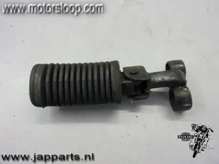 Suzuki GS550M Voetstep rechts voor