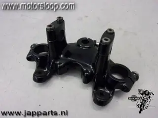 Suzuki GS550M Voorvork balhoofdplaat