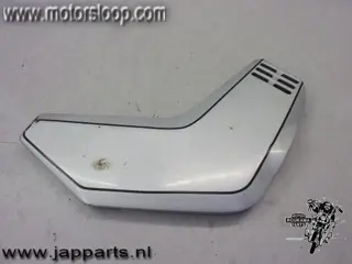 Suzuki GS550M Zijkap rechts