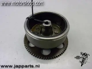 Suzuki GS650GL Vliegwiel met startkoppeling