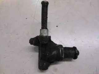 Suzuki GS750T Nokkenas kettingspanner 12830-47001