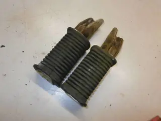 Suzuki GS650GT Voetsteps achter SET 43600-34500 & 43700-34500