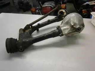 Suzuki GS850G Achterbrug met cardanaandrijving 61100-45820-019