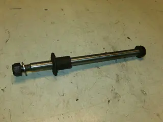 Suzuki GS850G Voorwiel As