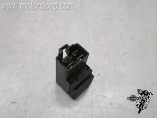 Suzuki GSF600(GN77) Schakelrelais 4 pins