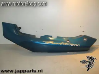 Suzuki GSF600(GN77) Zijkap links