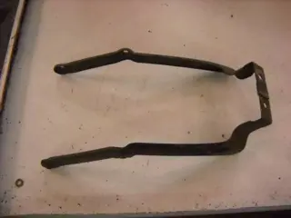 Suzuki GSX400FWS Achterspatbord Beugel