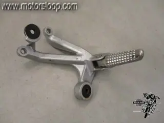 Suzuki GSX-R750T(GR7DB) Voetstep met houder rechts achter