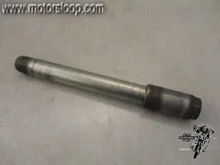 Suzuki GSX-R750T(GR7DB) Voorwiel as