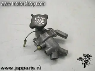 Suzuki GSX-R750W Thermostaathuis
