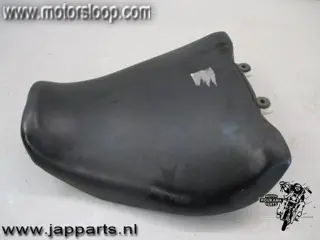 Suzuki GSX-R750W Zadel