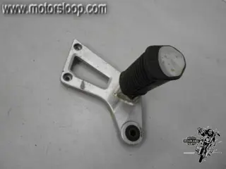 Suzuki GSX1100F(GV72) Voetstep met houder rechts achter