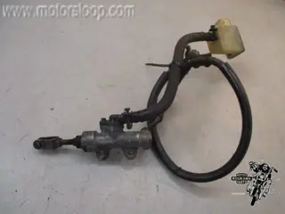 Suzuki GSX1100G Rempomp achter