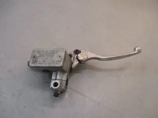 Suzuki GSX1100G Rempomp voor