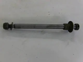 Suzuki GSX400E Voorwiel As 54711-33002