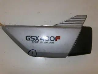 Suzuki GSX400F Zijkap Rechts Zilver