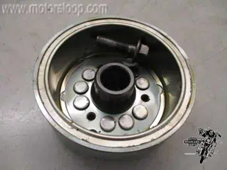 Suzuki GSX400F(GK74A) Vliegwiel