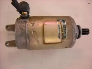 Suzuki GSX400FWS Startmotor