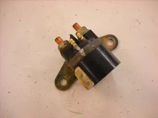 Suzuki GSX400FWS Startrelais