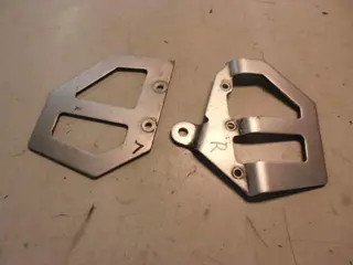 Suzuki GSX400X Hielplaten