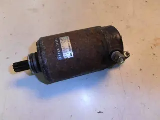 Suzuki GSX400X Startmotor
