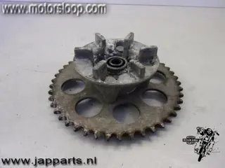 Suzuki GSX400X Tandwieldrager 2